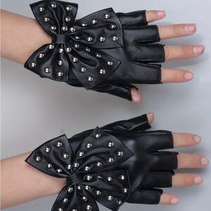 Black Studded Bow Fingerless Gloves